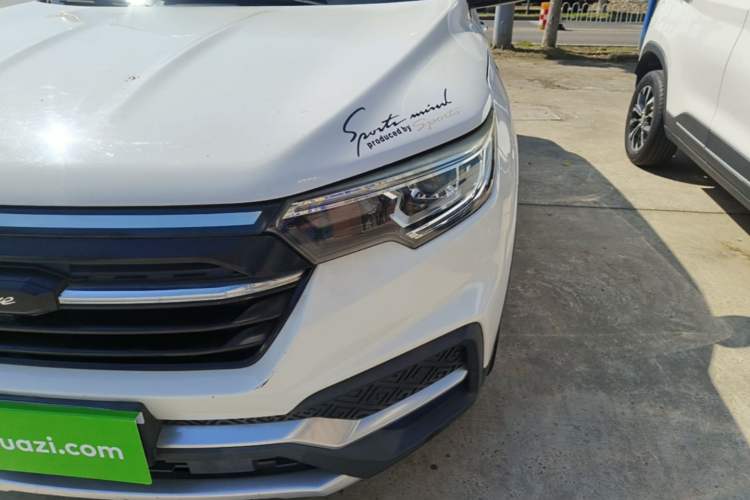 Used Zotye T500 2018 1.5T Automatic Smart Connected Prestige Model Left Front Headlight