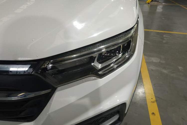 Used Zotye T500 2018 1.5T Automatic Luxury Model Left Front Headlight