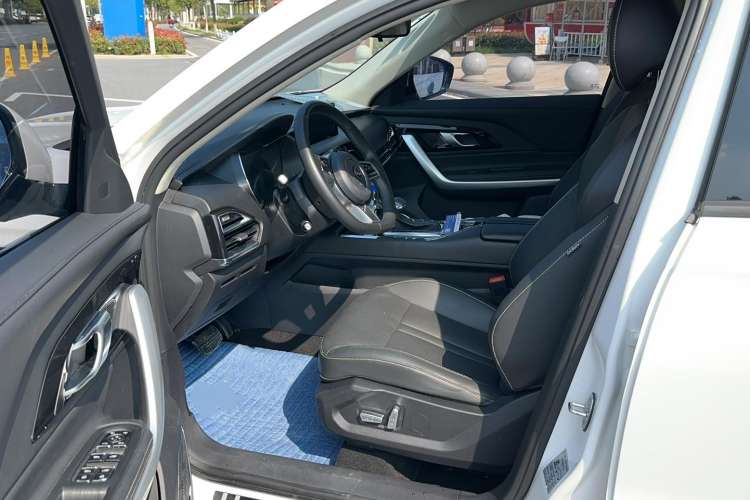 Used Zotye T500 2018 1.5T Automatic Smart Connected Prestige Model Left Front Seat