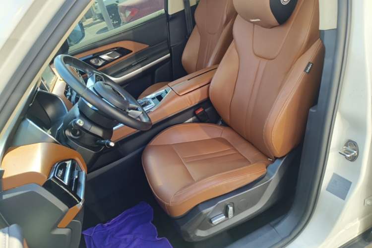 Used Zotye T500 2018 1.5T Automatic Smart Connected Prestige Model Left Front Seat