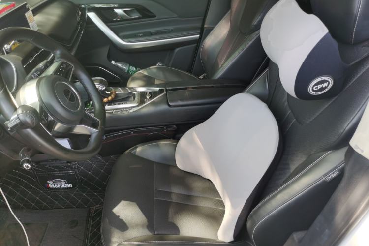 Used Zotye T500 2018 1.5T Automatic Smart Connected Prestige Model Left Front Seat
