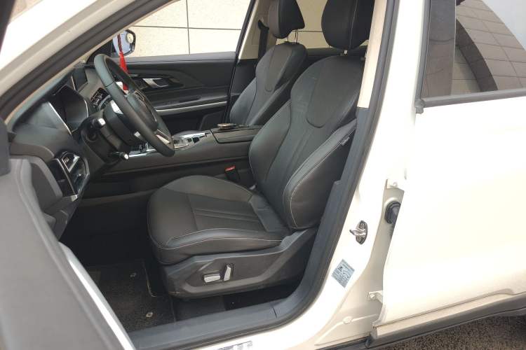 Used Zotye T500 2018 1.5T Automatic Luxury Model Left Front Seat