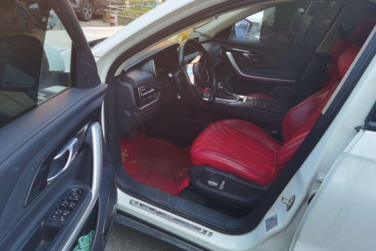 Used Zotye T500 2018 1.5T Automatic Smart Connected Prestige Model Left Front Seat