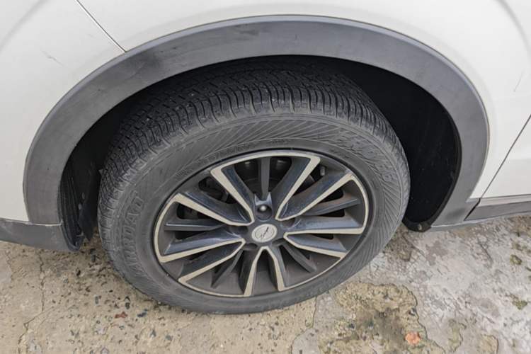 Used Zotye T500 2018 1.5T Manual Luxury Model Left Front Wheel Hub