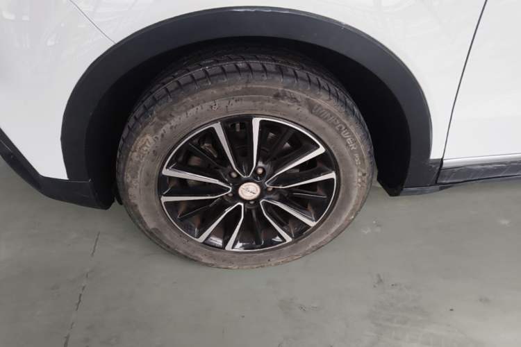 Used Zotye T500 2018 1.5T Automatic Luxury Model Left Front Wheel Hub