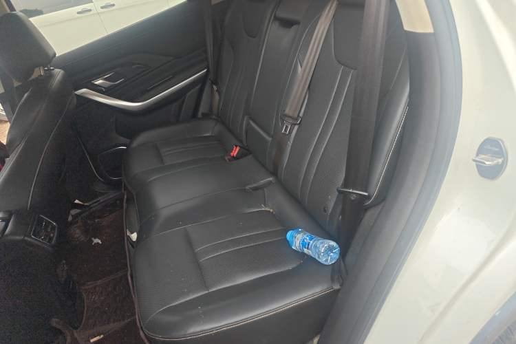 Used Zotye T500 2018 1.5T Automatic Luxury Model Left Rear Seat
