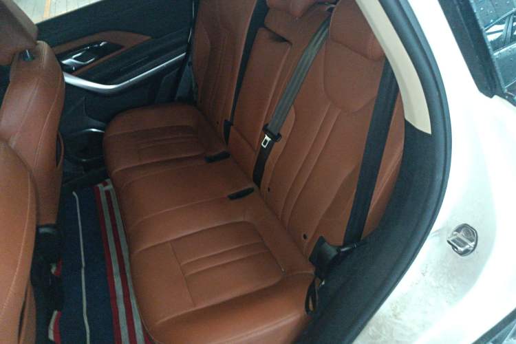 Used Zotye T500 2018 1.5T Automatic Luxury Model Left Rear Seat
