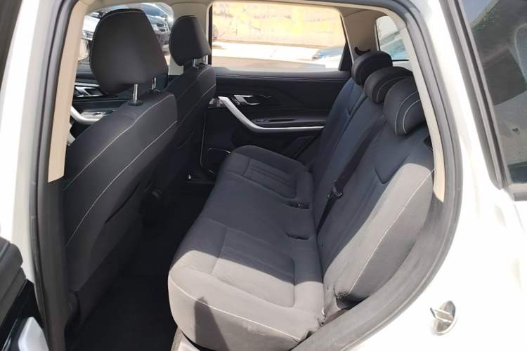 Used Zotye T500 2018 1.5T Manual Luxury Model Left Rear Seat