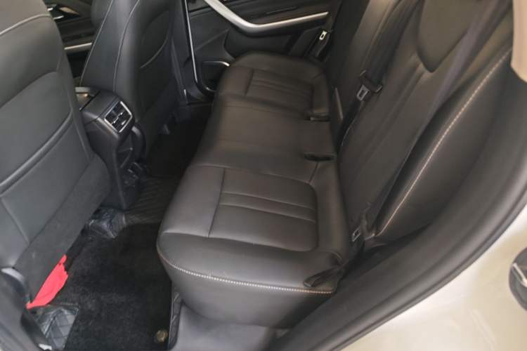 Used Zotye T500 2018 1.5T Automatic Luxury Model Left Rear Seat