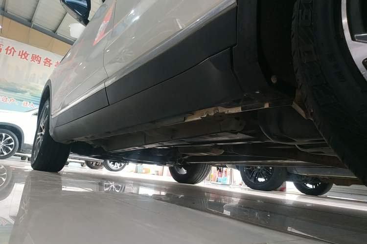 Used Zotye T500 2018 1.5T Manual Luxury Model Left Side Sill