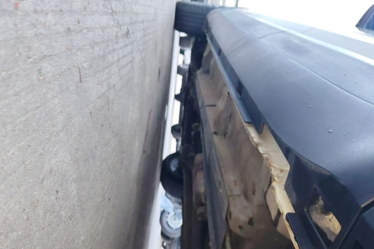 Used Zotye T500 2018 1.5T Automatic Smart Connected Prestige Model Left Side Sill