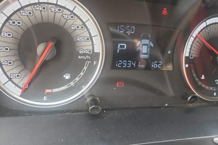 Used Zotye T500 2018 1.5T Automatic Luxury Model Odometer Close Up
