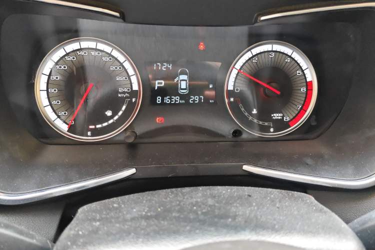 Used Zotye T500 2018 1.5T Automatic Luxury Model Odometer Close Up