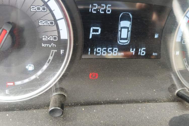 Used Zotye T500 2018 1.5T Automatic Luxury Model Odometer Close Up