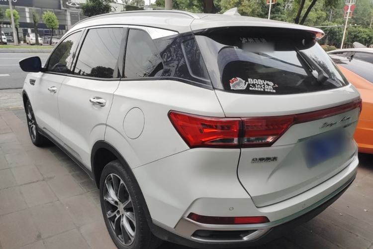 Used Zotye T500 2018 1.5T Automatic Smart Connected Prestige Model Rear Left 45 Deg