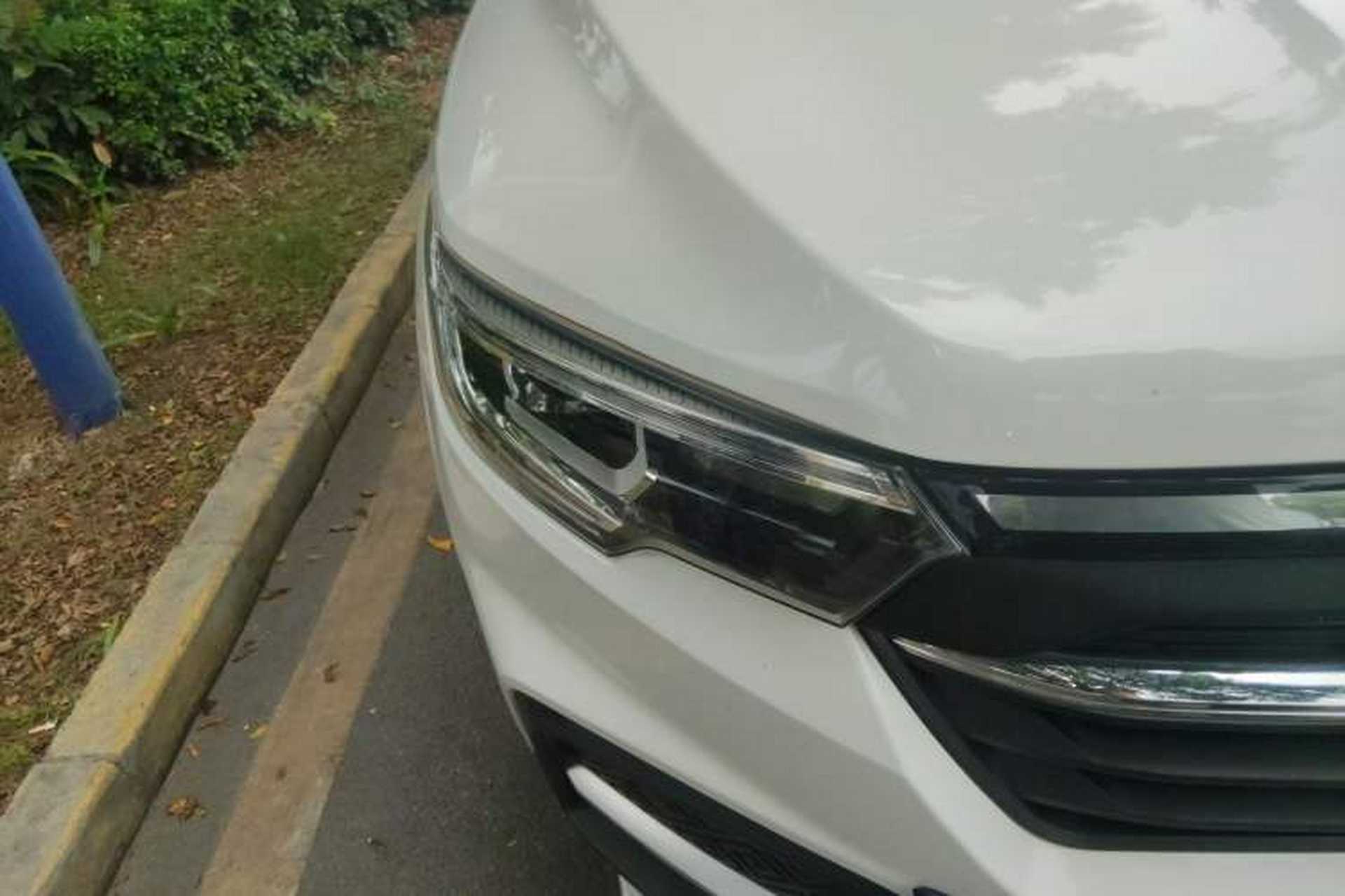 Used Zotye T500 2018 1.5T Manual Luxury Model Right Front Headlight