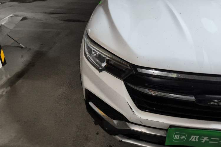 Used Zotye T500 2018 1.5T Automatic Smart Connected Prestige Model Right Front Headlight