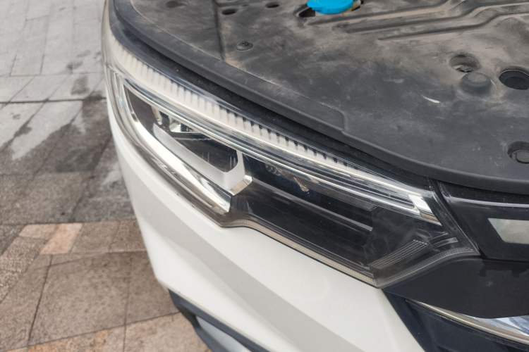 Used Zotye T500 2018 1.5T Automatic Luxury Model Right Front Headlight