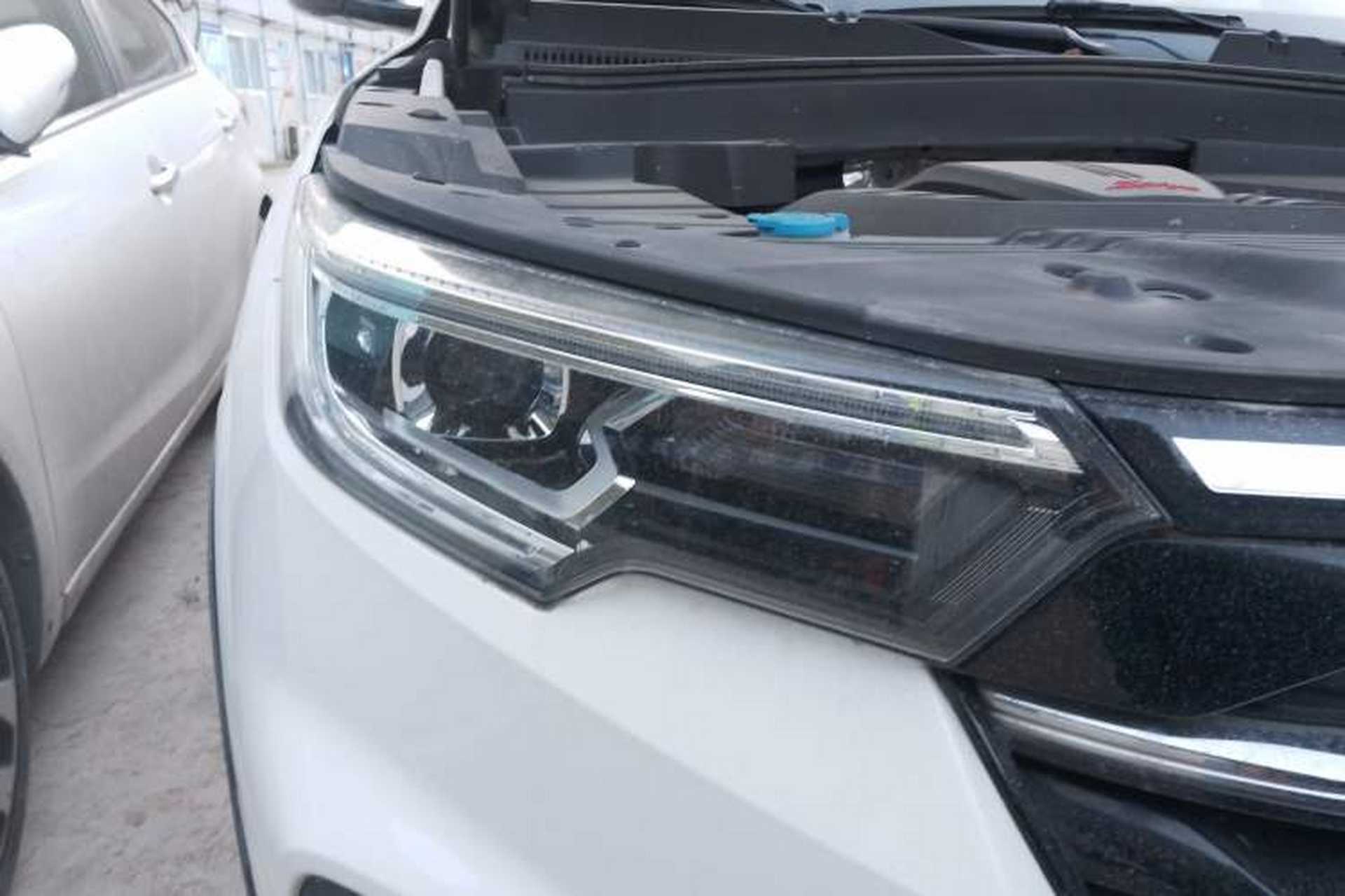 Used Zotye T500 2018 1.5T Automatic Smart Connected Prestige Model Right Front Headlight