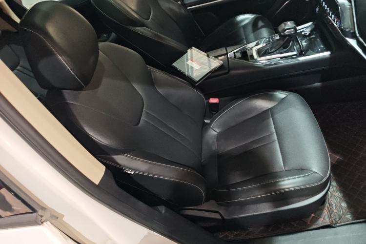 Used Zotye T500 2018 1.5T Automatic Luxury Model Right Front Seat