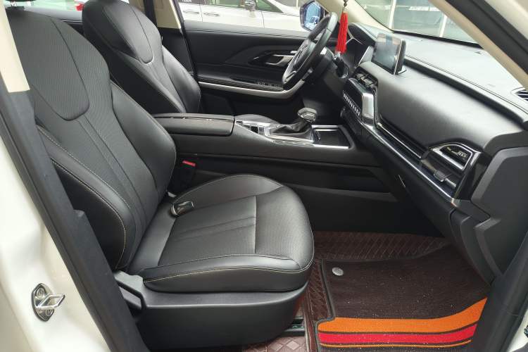 Used Zotye T500 2018 1.5T Automatic Luxury Model Right Front Seat