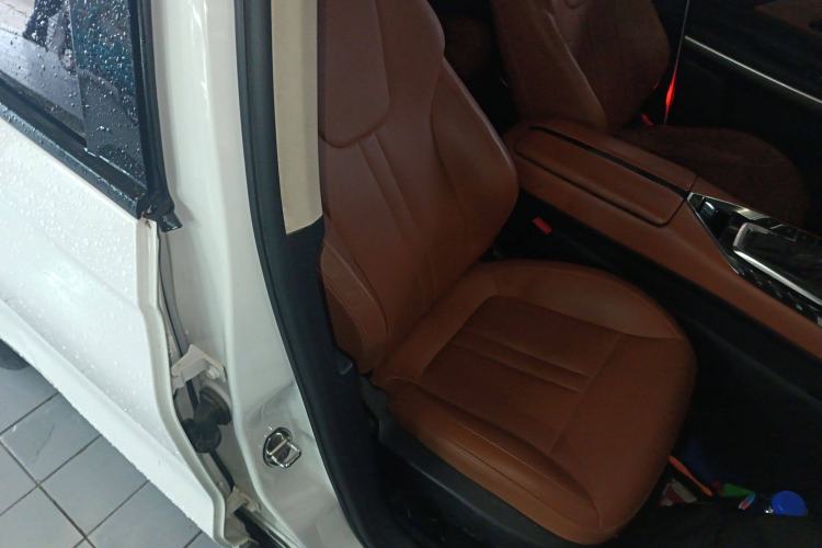 Used Zotye T500 2018 1.5T Automatic Luxury Model Right Front Seat