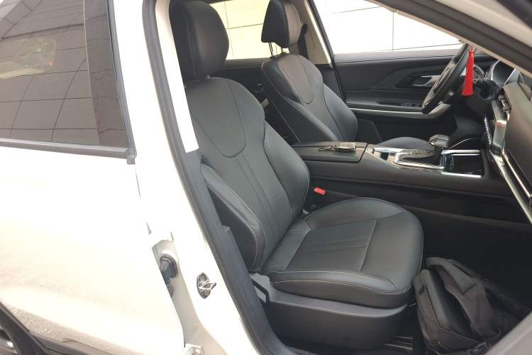 Used Zotye T500 2018 1.5T Automatic Luxury Model Right Front Seat