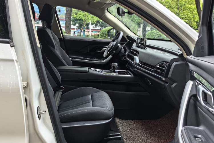 Used Zotye T500 2018 1.5T Automatic Luxury Model Right Front Seat