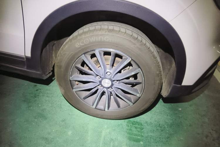 Used Zotye T500 2018 1.5T Manual Luxury Model Right Front Wheel Hub