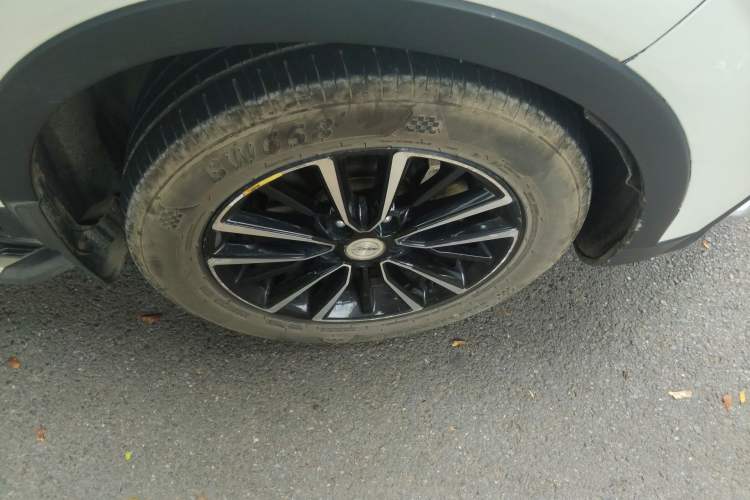 Used Zotye T500 2018 1.5T Manual Luxury Model Right Front Wheel Hub