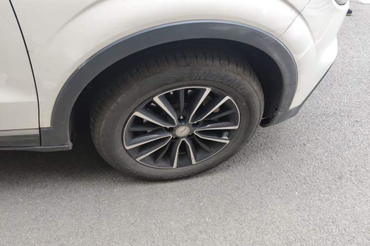 Used Zotye T500 2018 1.5T Automatic Luxury Model Right Front Wheel Hub
