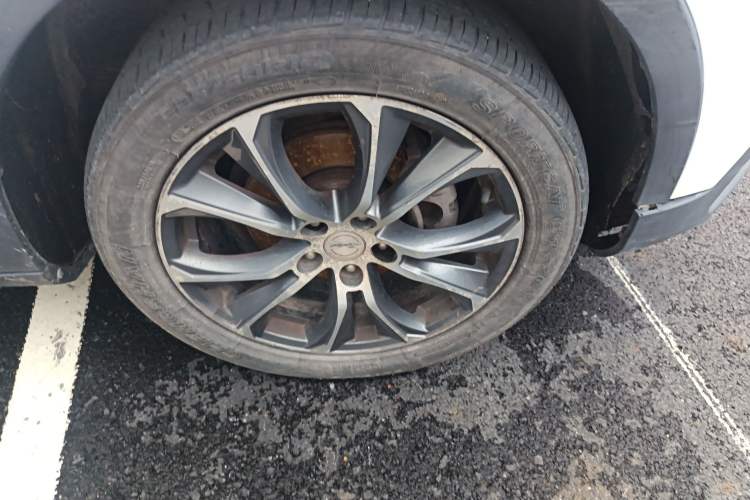 Used Zotye T500 2018 1.5T Automatic Luxury Model Right Front Wheel Hub