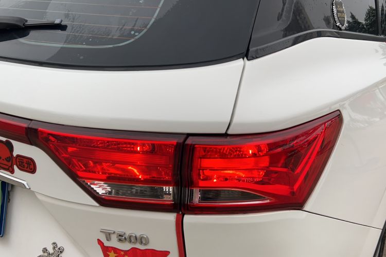 Used Zotye T500 2018 1.5T Automatic Luxury Model Right Rear Taillight