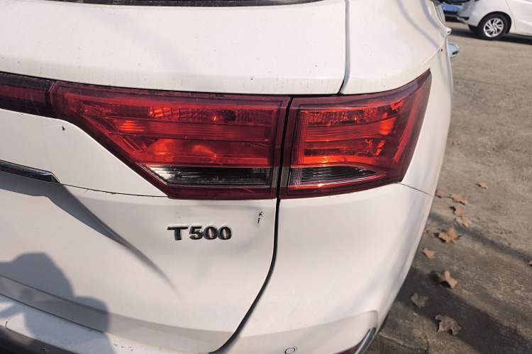 Used Zotye T500 2018 1.5T Manual Luxury Model Right Rear Taillight
