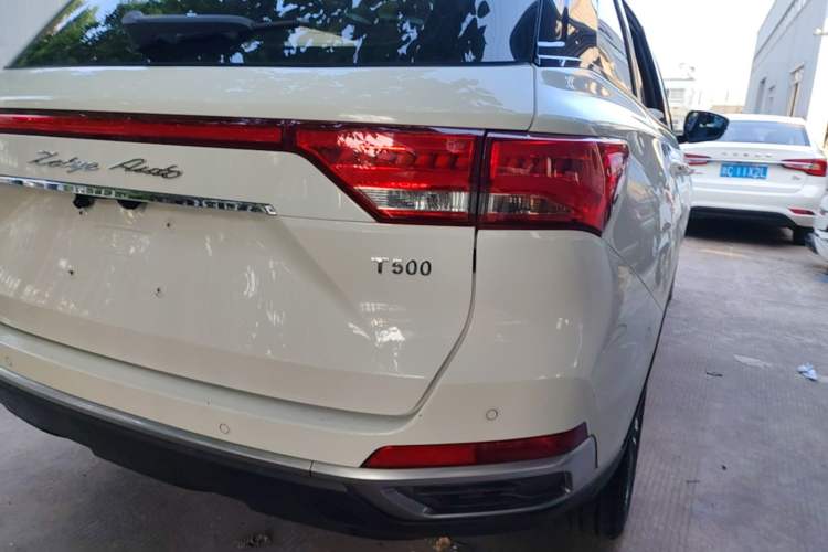 Used Zotye T500 2018 1.5T Automatic Smart Connected Prestige Model Right Rear Taillight