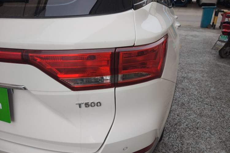 Used Zotye T500 2018 1.5T Automatic Luxury Model Right Rear Taillight