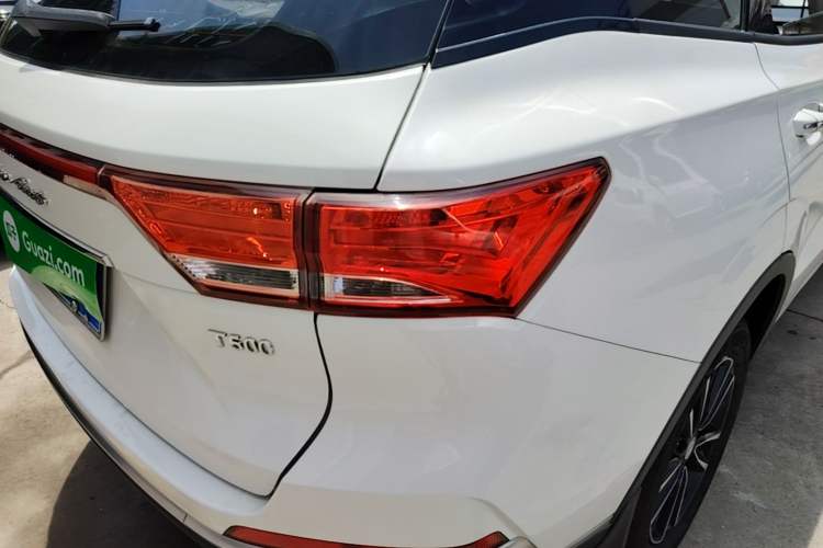 Used Zotye T500 2018 1.5T Manual Luxury Model Right Rear Taillight