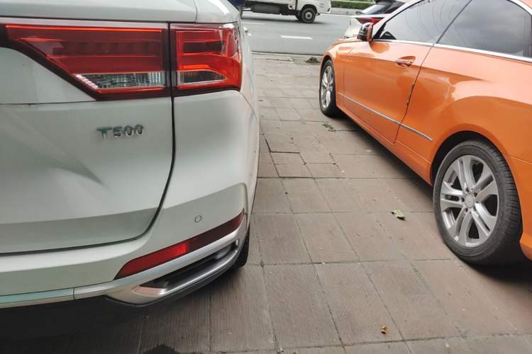 Used Zotye T500 2018 1.5T Automatic Smart Connected Prestige Model Right Rear Taillight
