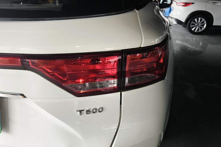 Used Zotye T500 2018 1.5T Automatic Luxury Model Right Rear Taillight