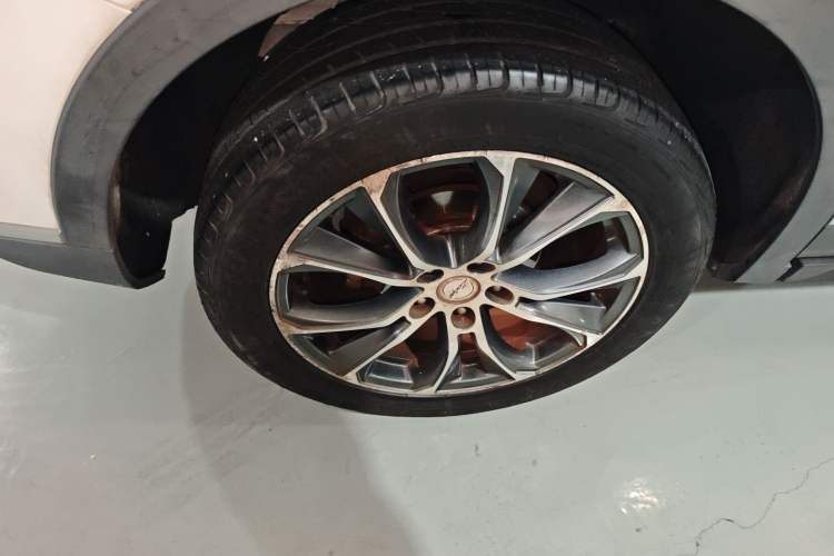 Used Zotye T500 2018 1.5T Automatic Luxury Model Right Rear Wheel Hub