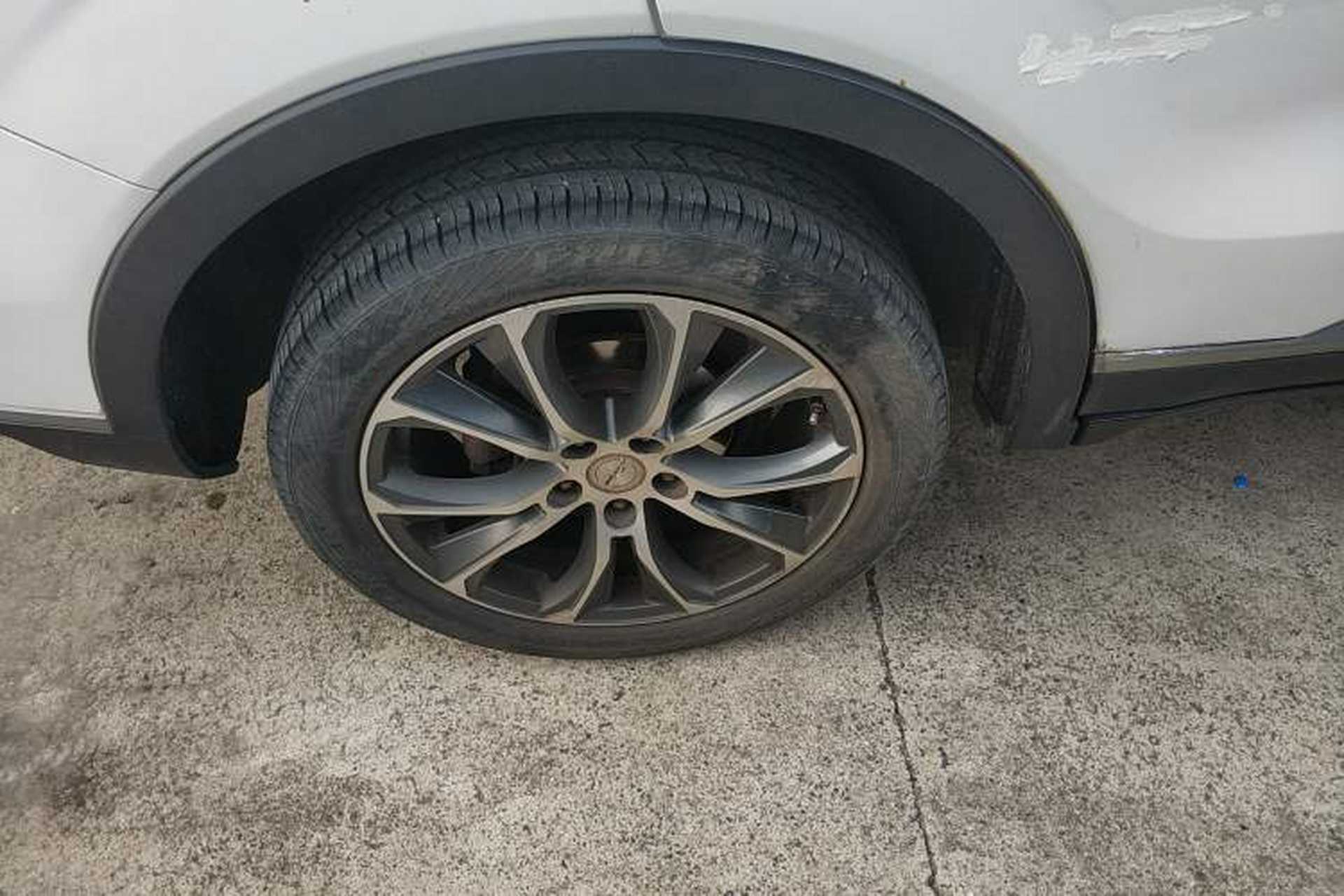 Used Zotye T500 2018 1.5T Automatic Smart Connected Prestige Model Right Rear Wheel Hub