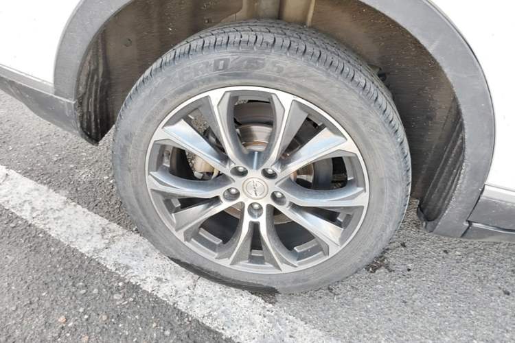 Used Zotye T500 2018 1.5T Automatic Luxury Model Right Rear Wheel Hub