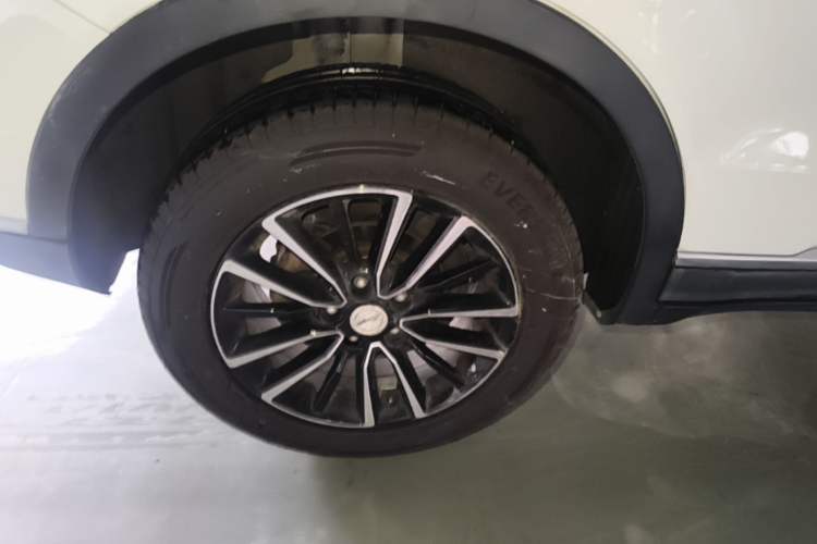 Used Zotye T500 2018 1.5T Automatic Luxury Model Right Rear Wheel Hub