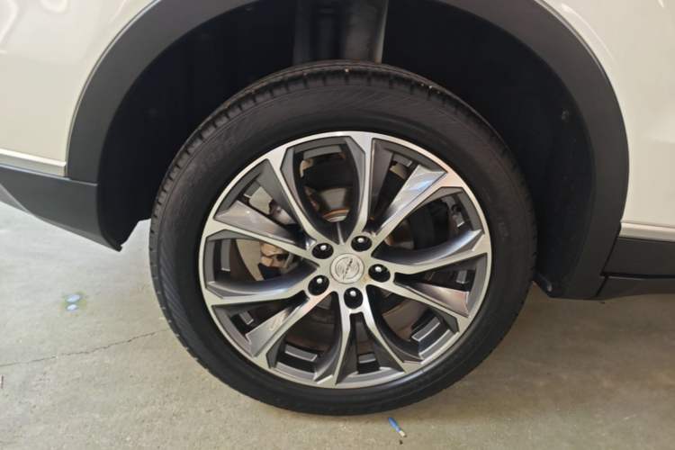 Used Zotye T500 2018 1.5T Automatic Luxury Model Right Rear Wheel Hub