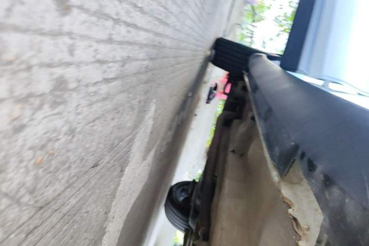 Used Zotye T500 2018 1.5T Automatic Smart Connected Prestige Model Right Side Sill
