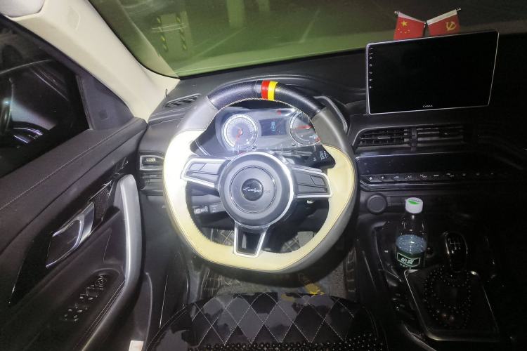 Used Zotye T500 2018 1.5T Manual Luxury Model Steering Wheel