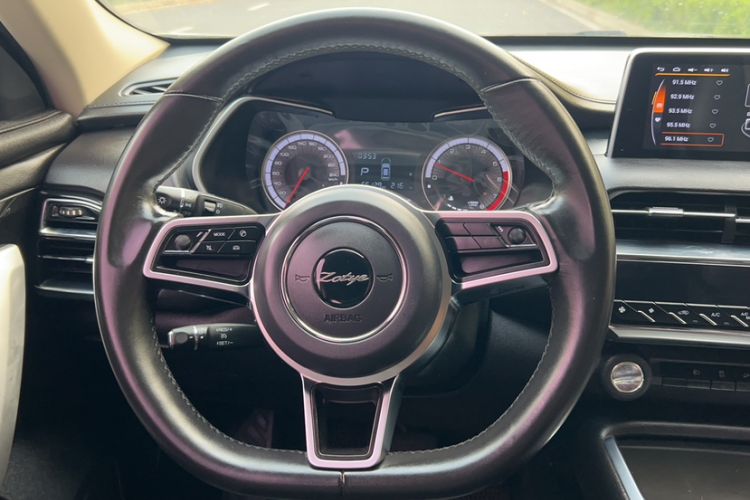 Used Zotye T500 2018 1.5T Automatic Luxury Model Steering Wheel
