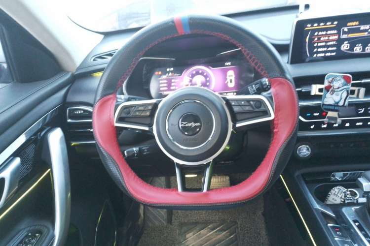 Used Zotye T500 2018 1.5T Automatic Smart Connected Prestige Model Steering Wheel
