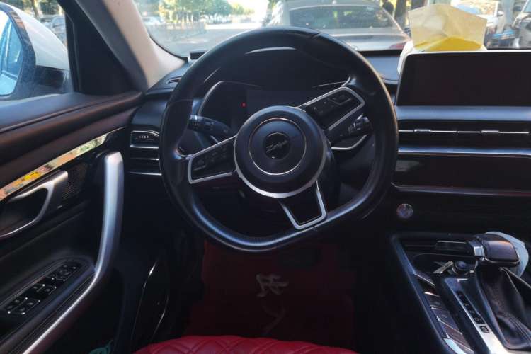 Used Zotye T500 2018 1.5T Automatic Smart Connected Prestige Model Steering Wheel