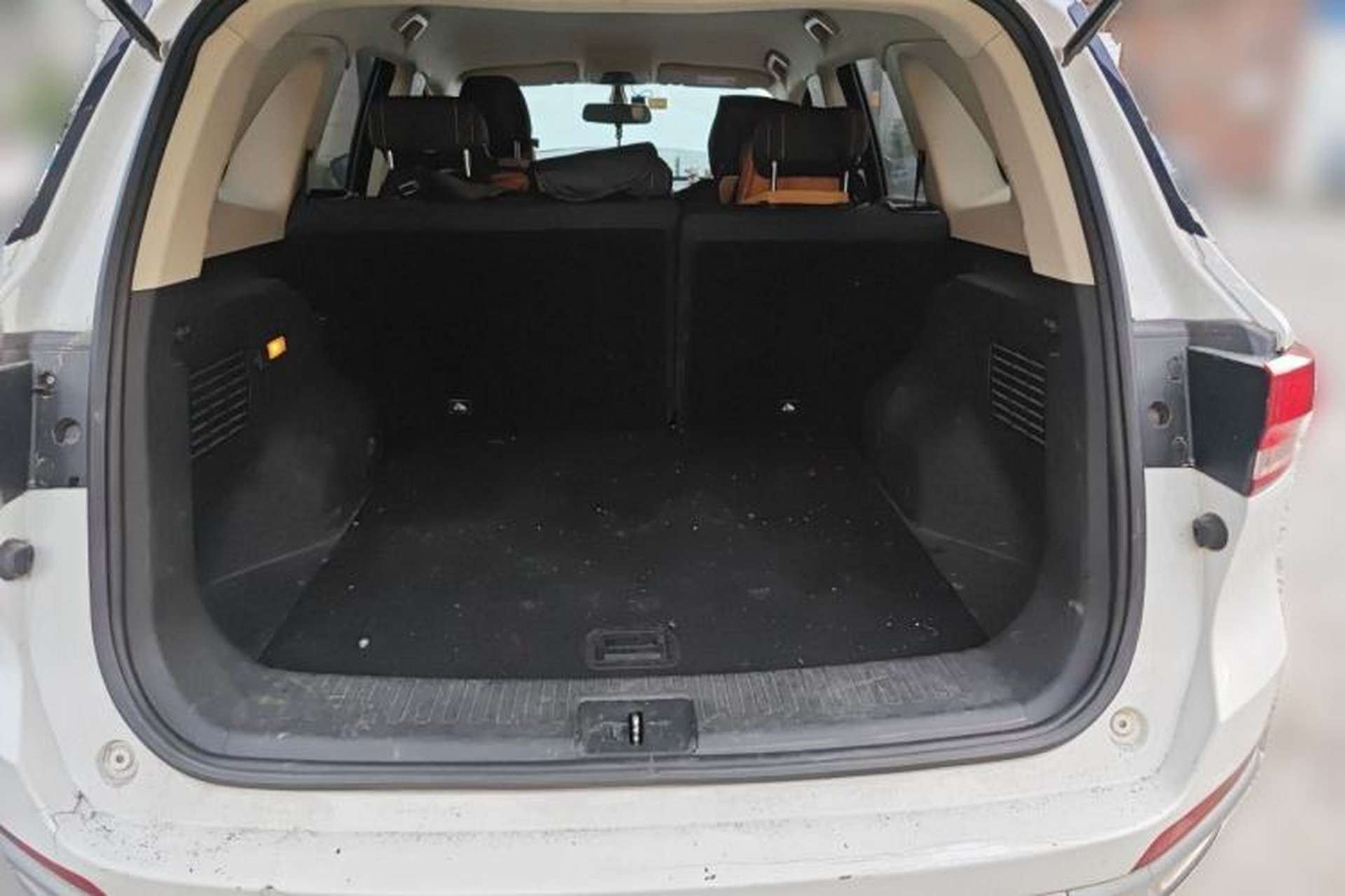 Used Zotye T500 2018 1.5T Manual Luxury Model Trunk